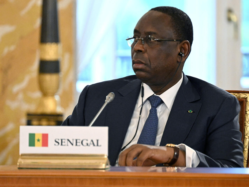 Daba Finance/Senegalese president Macky Sall postpones February election